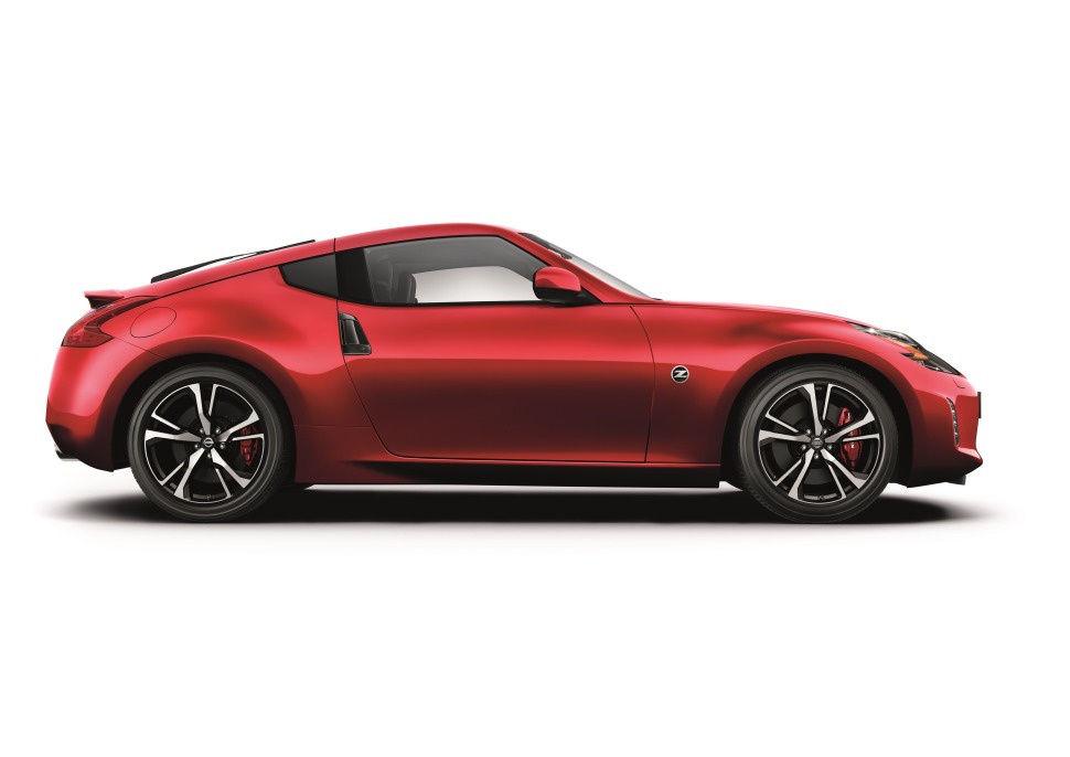 Nissan 370Z technical specifications and fuel economy